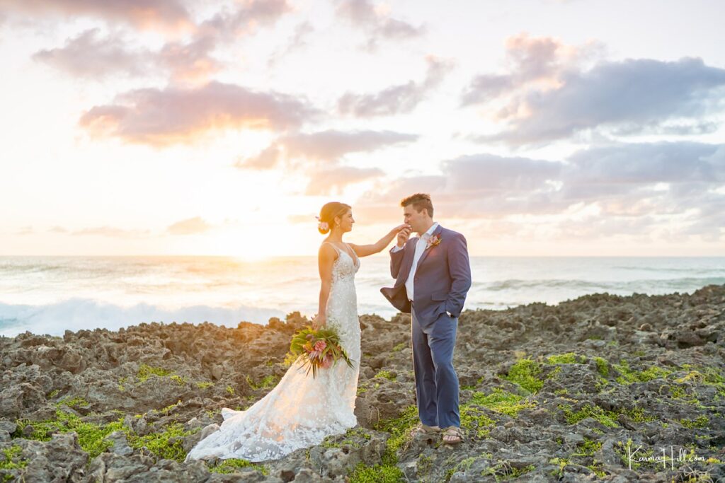 Hawaii wedding with bride and groom