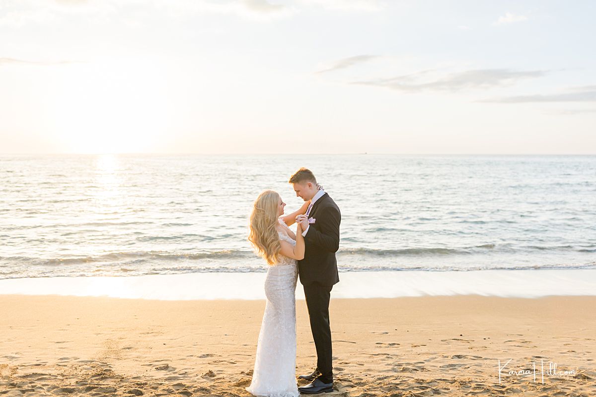 newlyweds in hawaii 